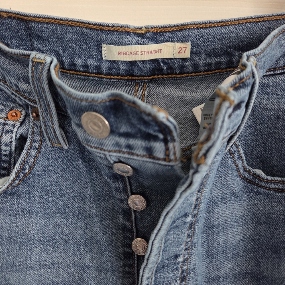 Levi's Ribcage Straight Jeans - Picture 3 of 5